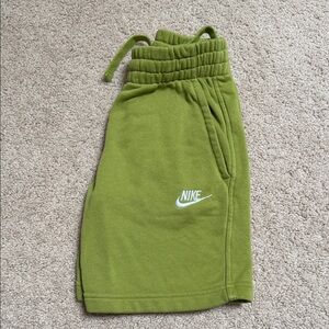 Nike Club Big Kid Unisex Fleece Shorts - Small